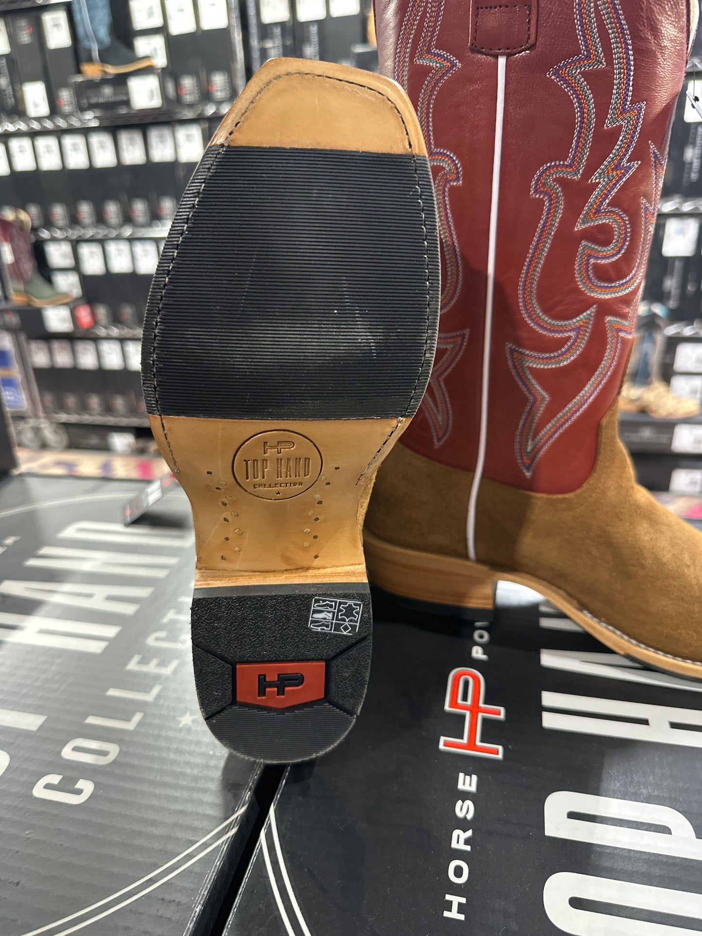 HP9501 Waxy Commander Snuff/Weathered Goat Red
