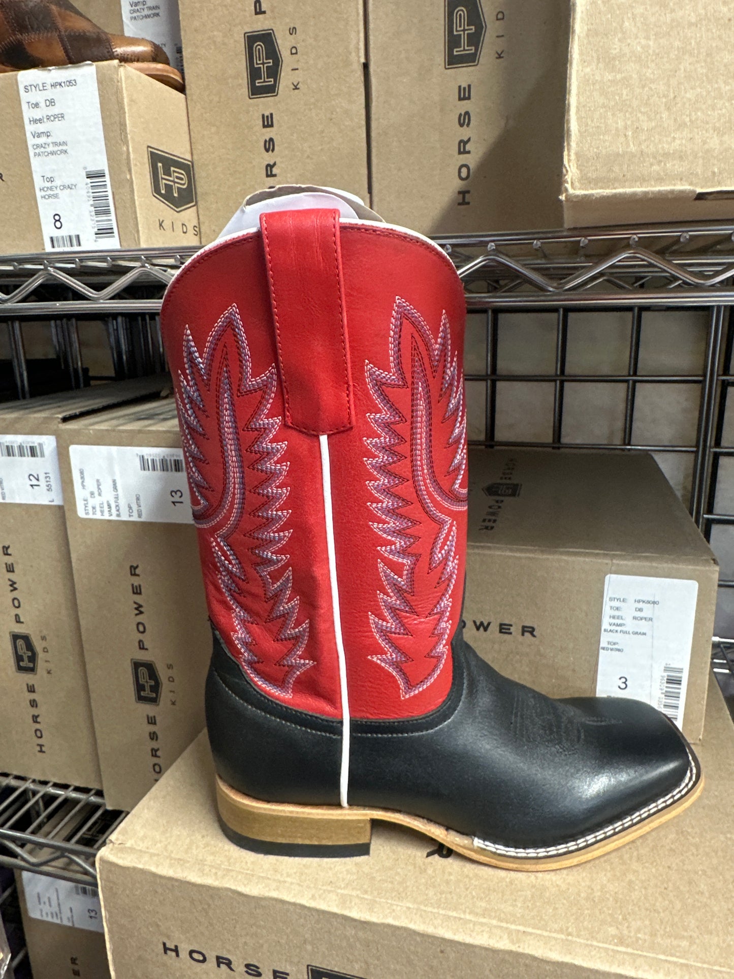 HPK8080 Youth Black Full Grain/Red Vitro